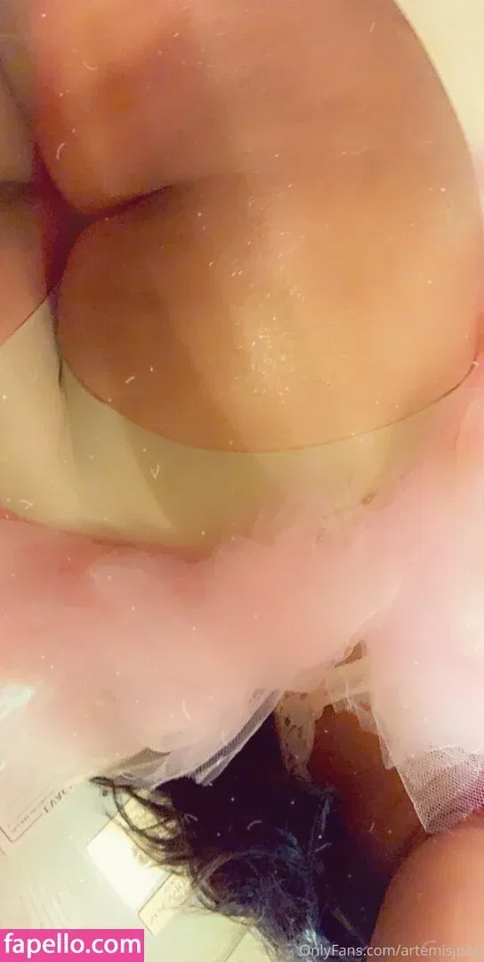 artemisjpeg Onlyfans Photo Gallery 