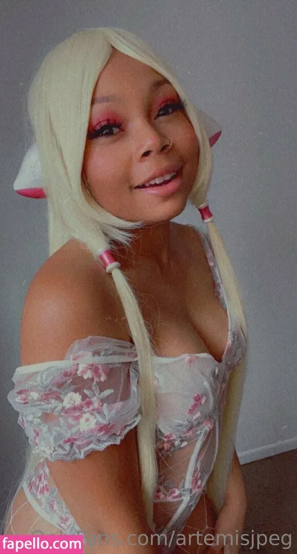 artemisjpeg Onlyfans Photo Gallery 