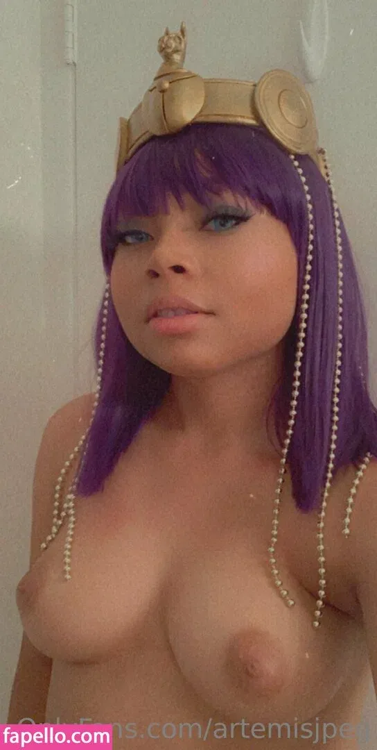 artemisjpeg Onlyfans Photo Gallery 