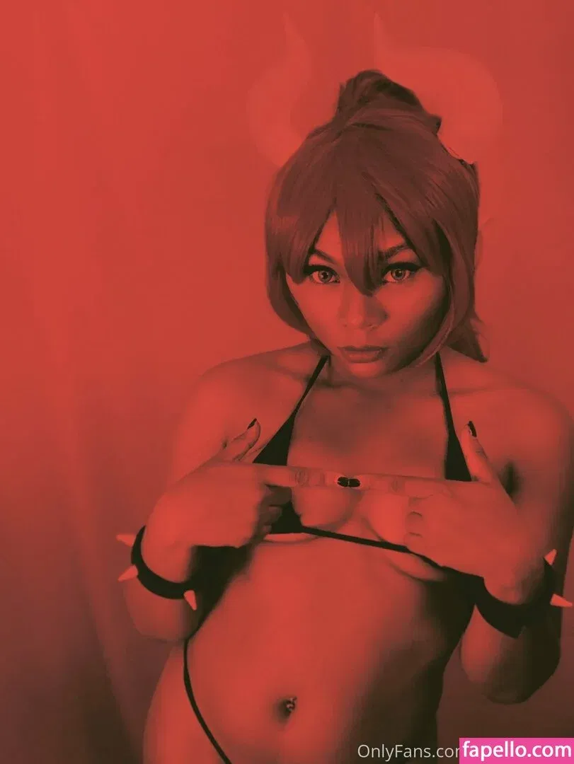 artemisjpeg Onlyfans Photo Gallery 