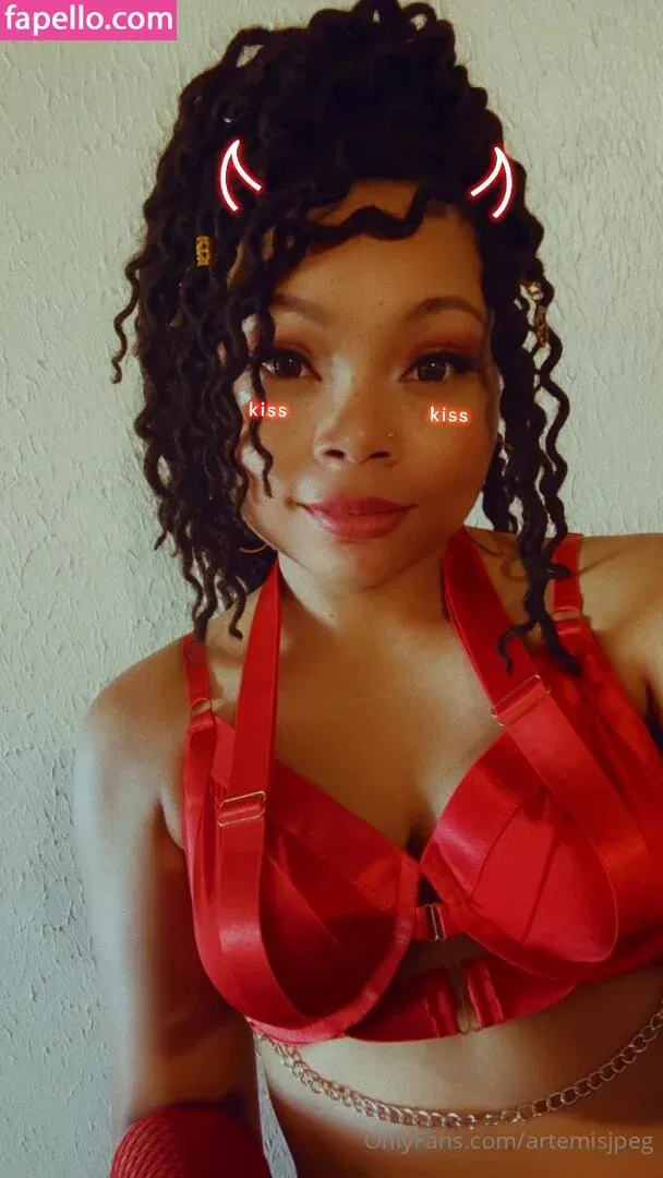 artemisjpeg Onlyfans Photo Gallery 