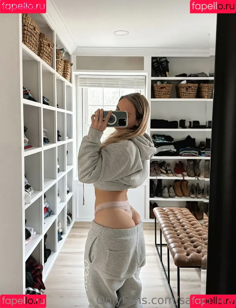 Sarah Hryniewicz Onlyfans Photo Gallery 