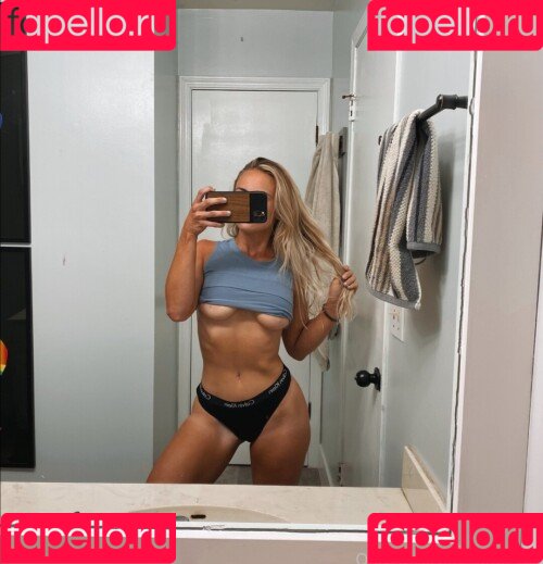 Sarah Hryniewicz Onlyfans Photo Gallery 