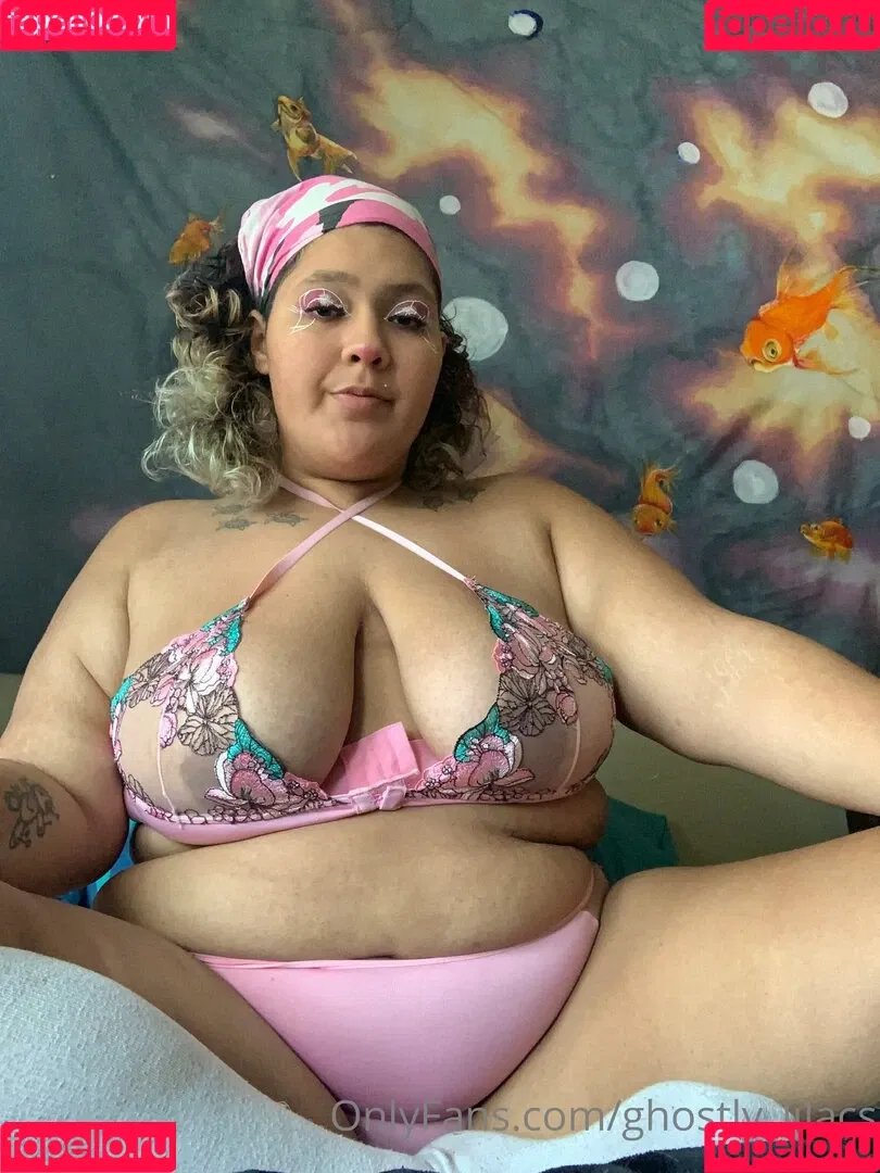 ghostly_lilacs Onlyfans Photo Gallery 