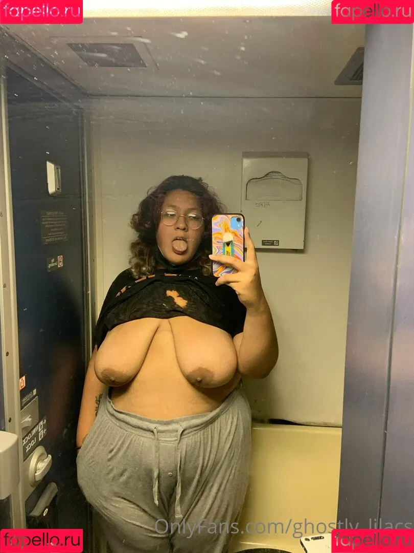 ghostly_lilacs Onlyfans Photo Gallery 