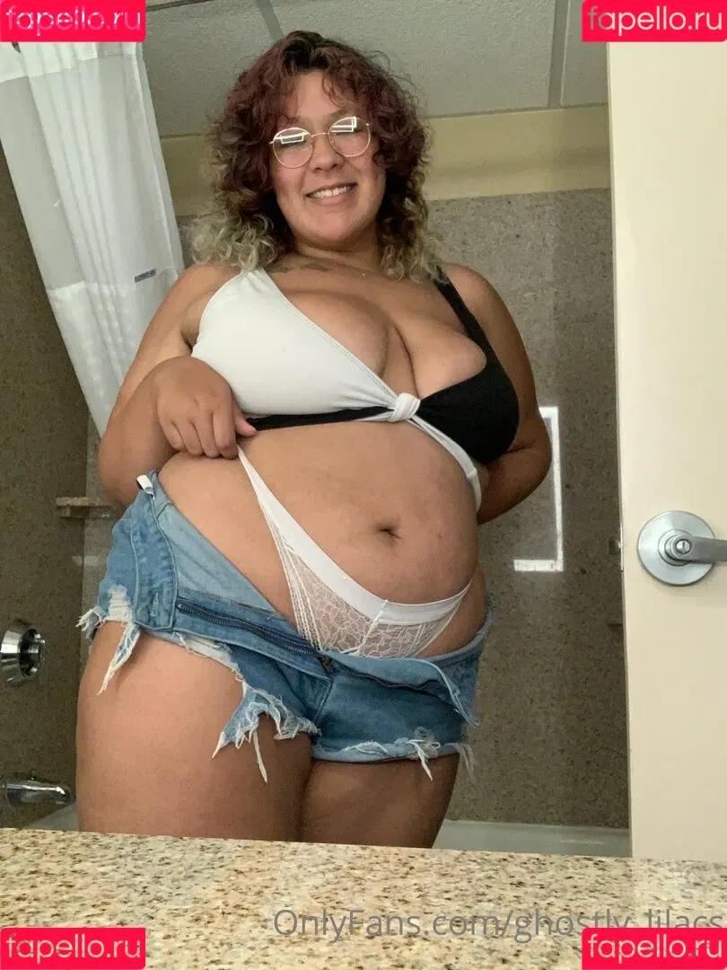 ghostly_lilacs Onlyfans Photo Gallery 