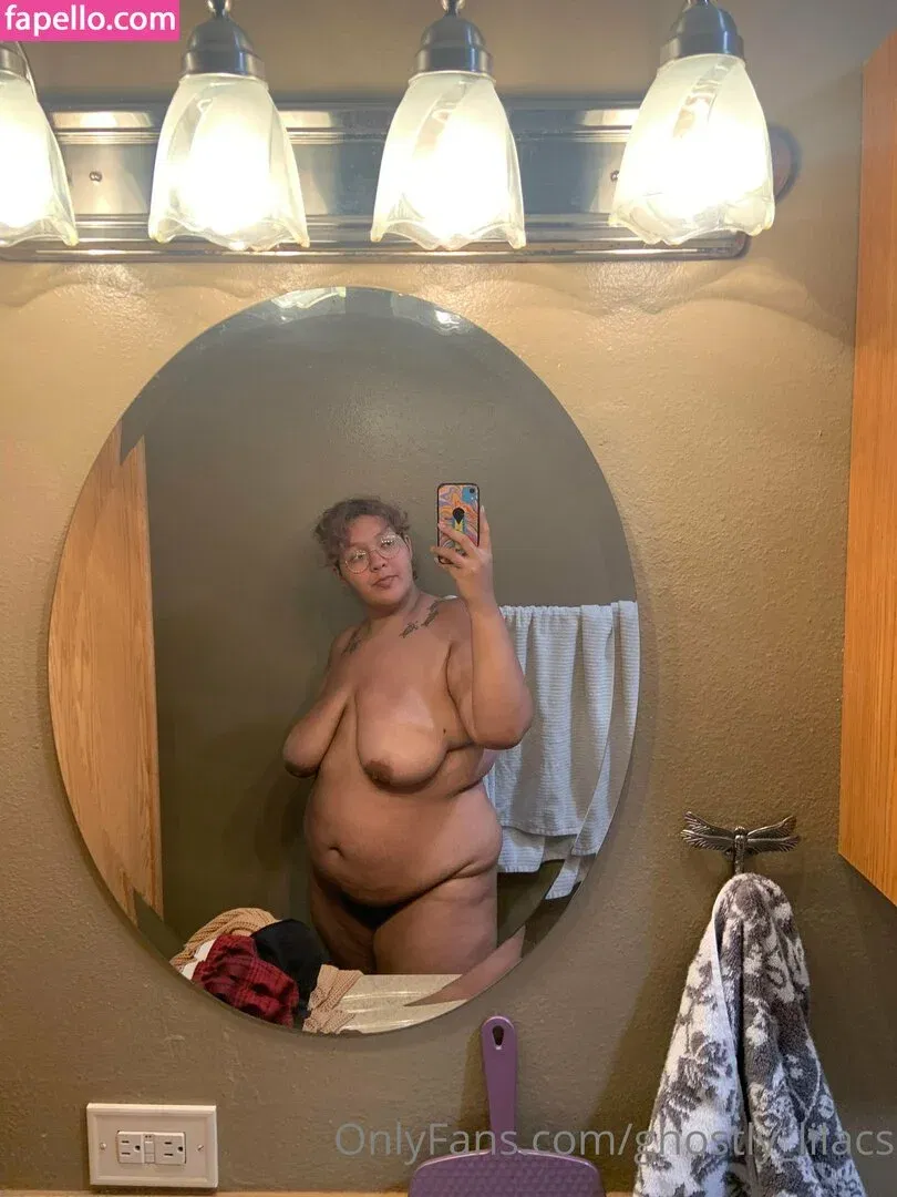 ghostly_lilacs Onlyfans Photo Gallery 