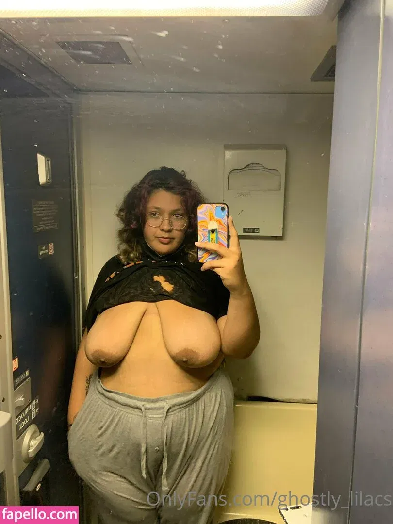 ghostly_lilacs Onlyfans Photo Gallery 