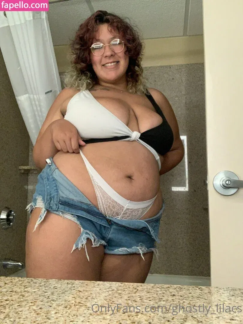 ghostly_lilacs Onlyfans Photo Gallery 