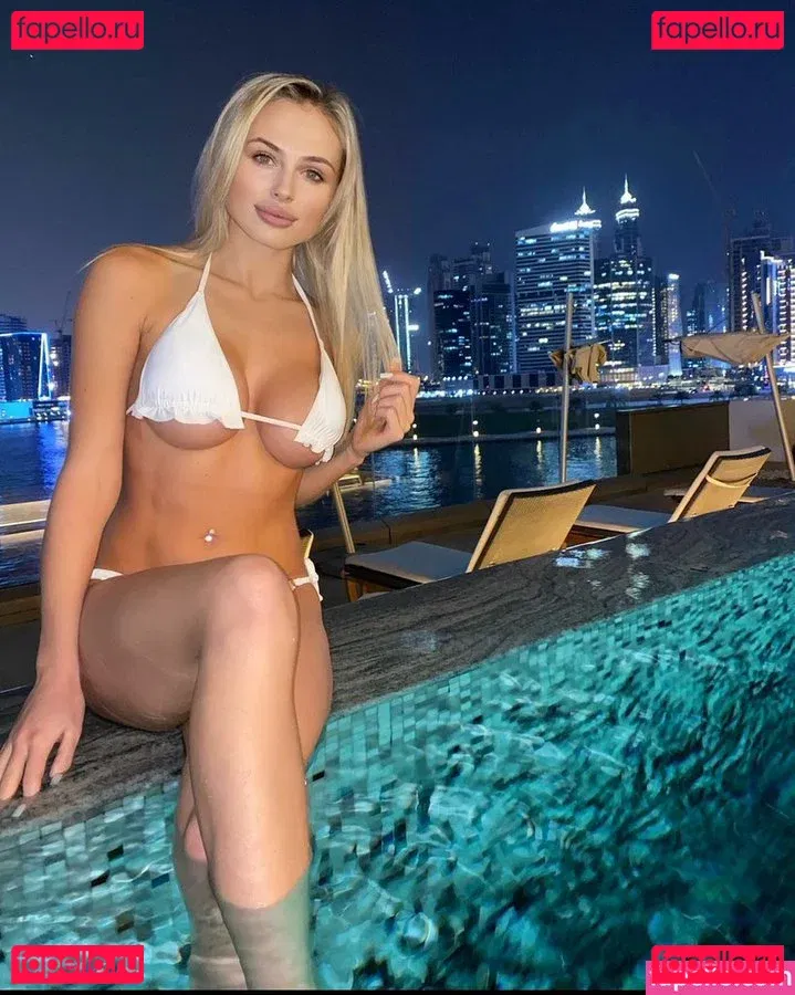 Billie Crittenden Onlyfans Photo Gallery 