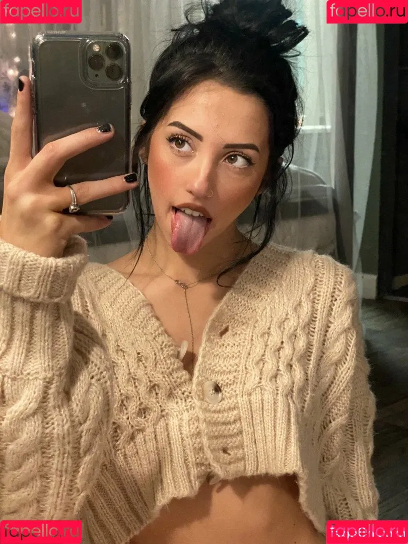Karli Mergenthaler Onlyfans Photo Gallery 
