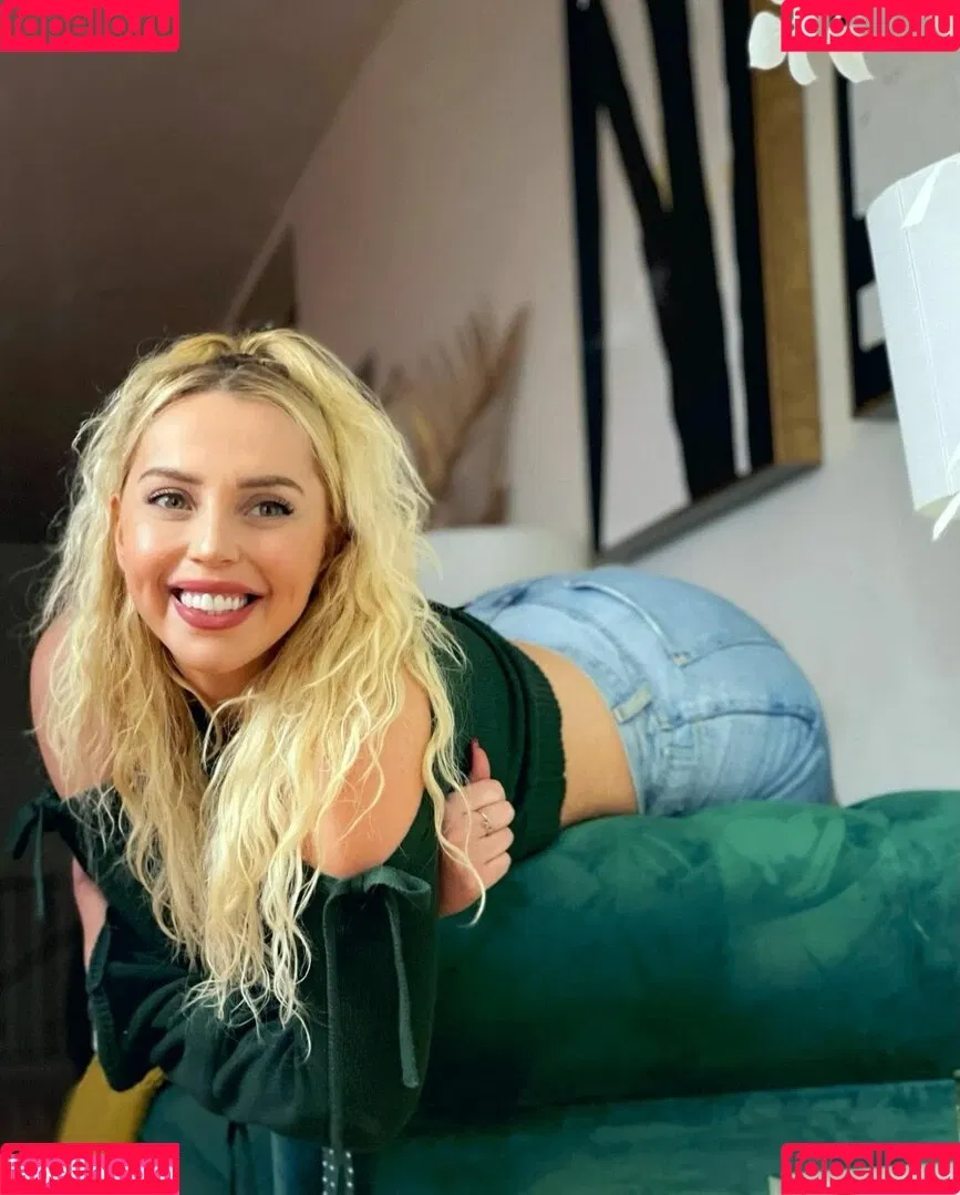 Violet Benson Onlyfans Photo Gallery 
