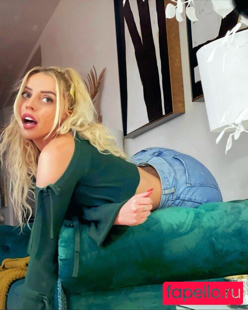 Violet Benson Onlyfans Photo Gallery 