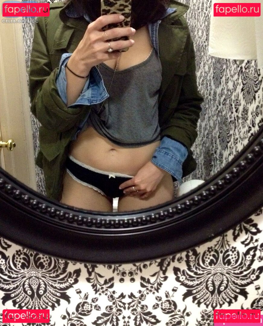 Ingrid Michaelson Nude Onlyfans Photo 13