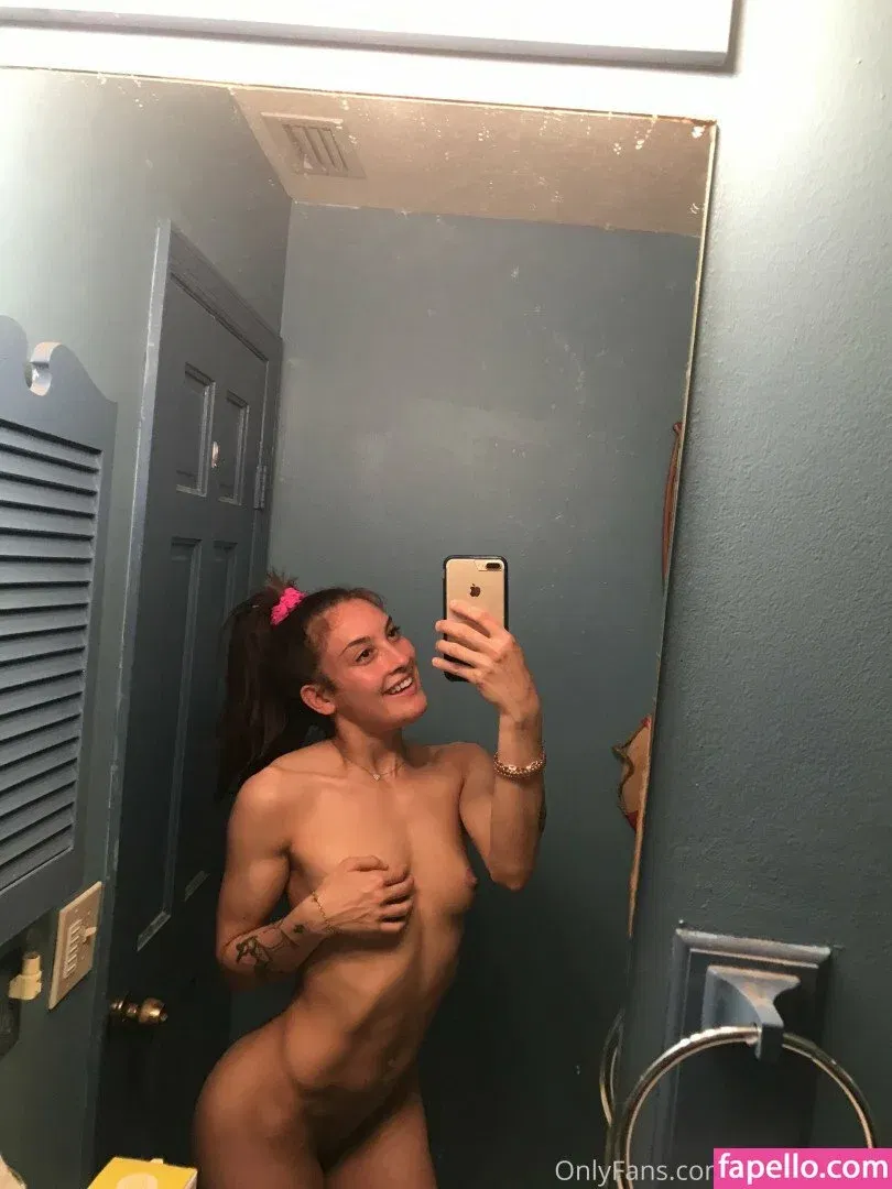 Sophia Sultry Onlyfans Photo Gallery 