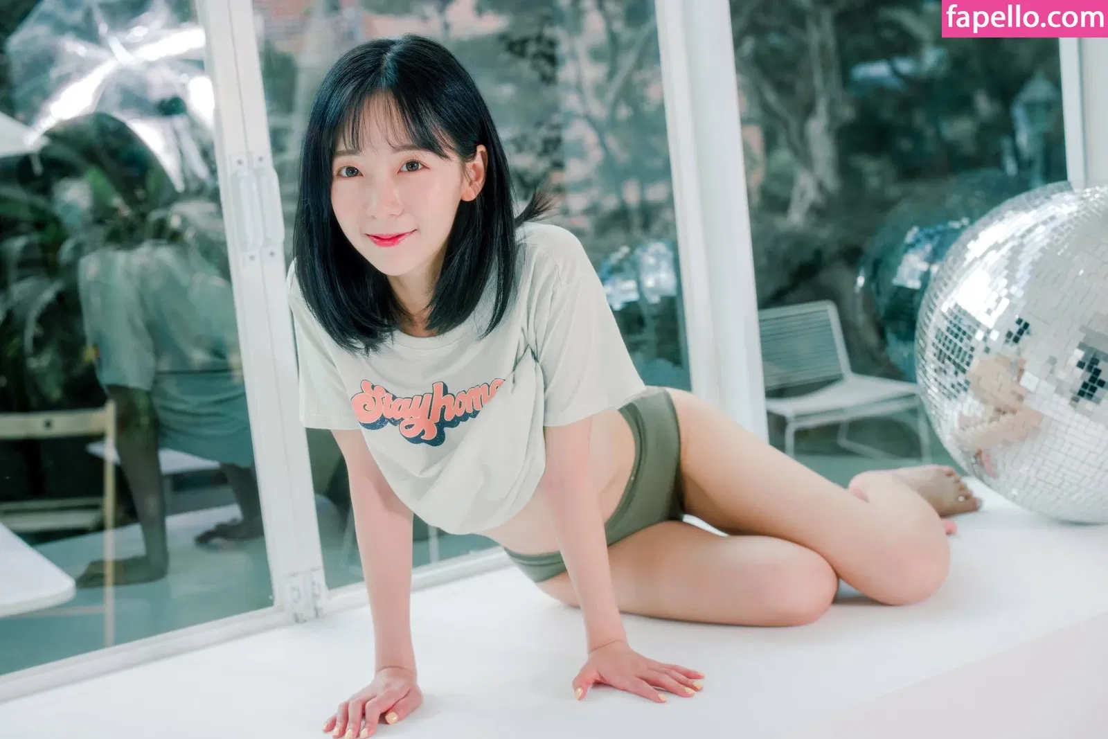 leeesovely Onlyfans Photo Gallery 