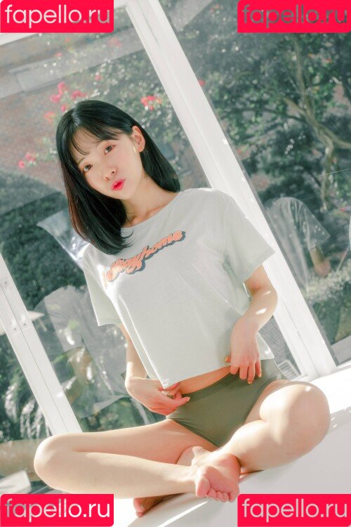 leeesovely Onlyfans Photo Gallery 