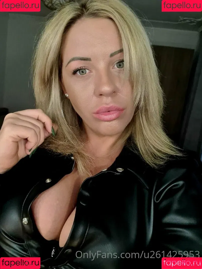 fierymommy Onlyfans Photo Gallery 
