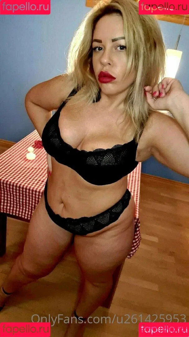 fierymommy Onlyfans Photo Gallery 