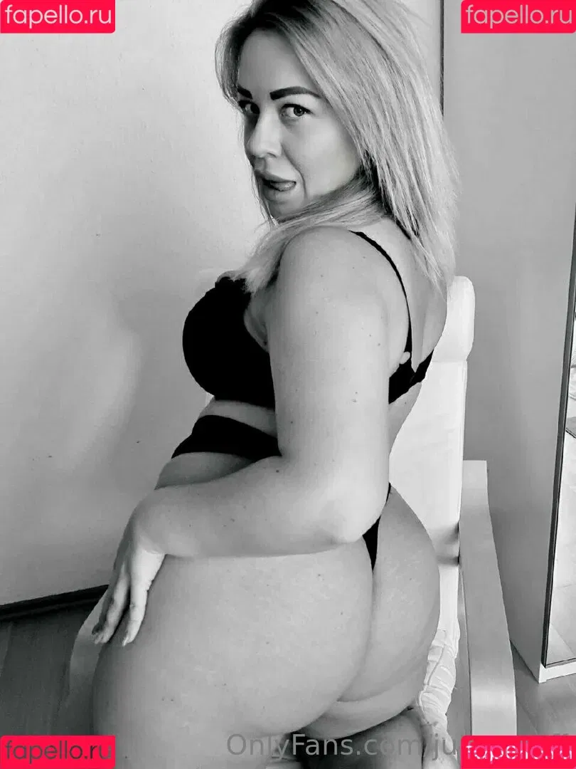 fierymommy Onlyfans Photo Gallery 