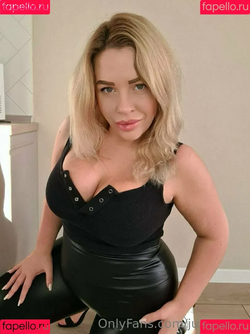 fierymommy Onlyfans Photo Gallery 