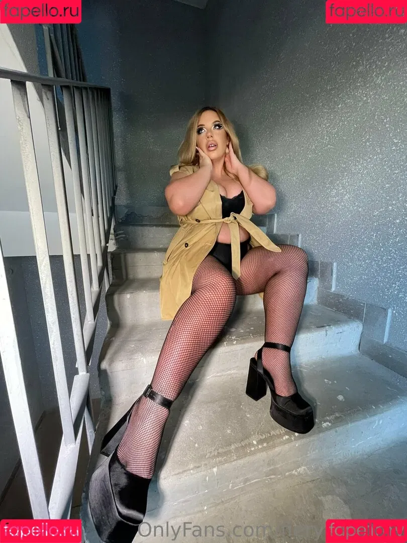 fierymommy Onlyfans Photo Gallery 