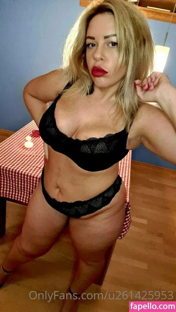 fierymommy Onlyfans Photo Gallery 