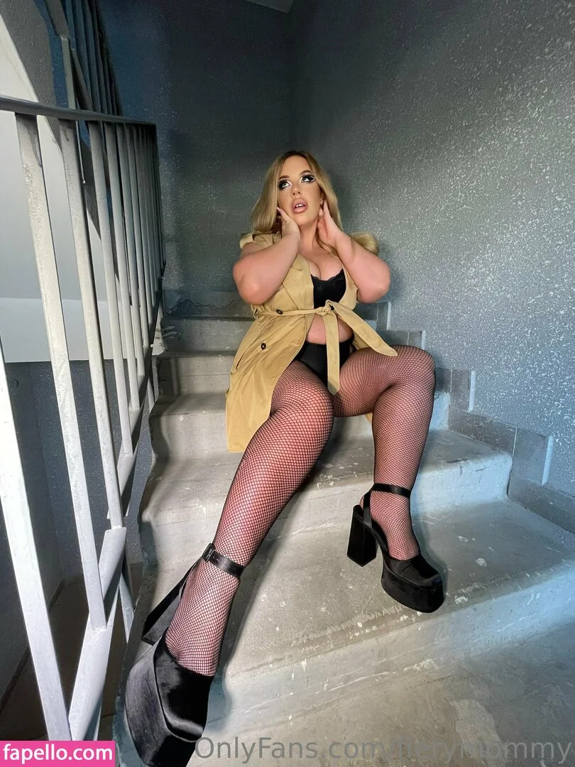 fierymommy Onlyfans Photo Gallery 