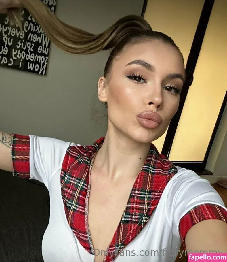 fierymommy Onlyfans Photo Gallery 