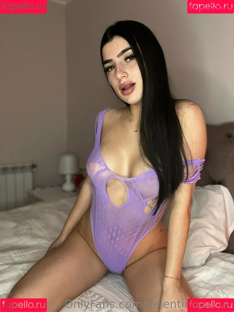 valentina.study Onlyfans Photo Gallery 