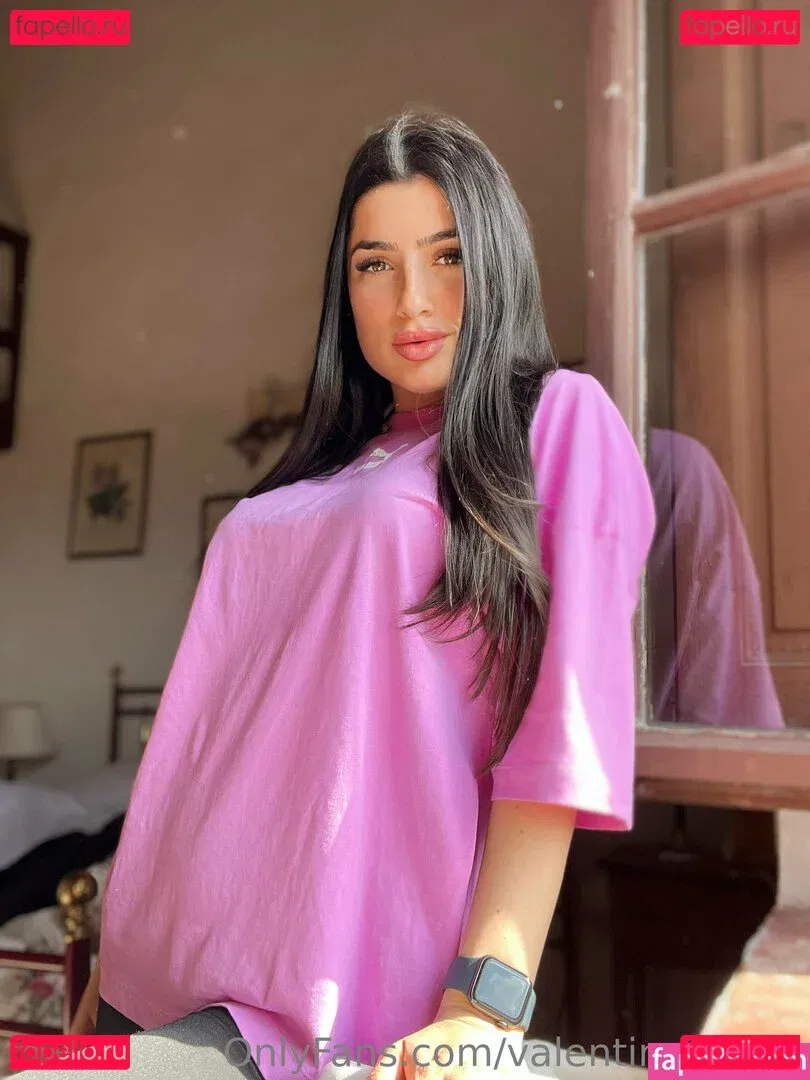 valentina.study Onlyfans Photo Gallery 