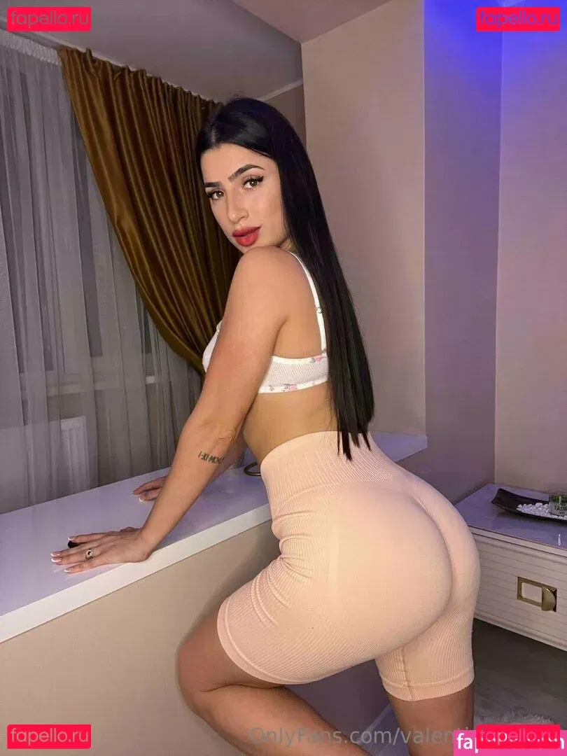 valentina.study Onlyfans Photo Gallery 