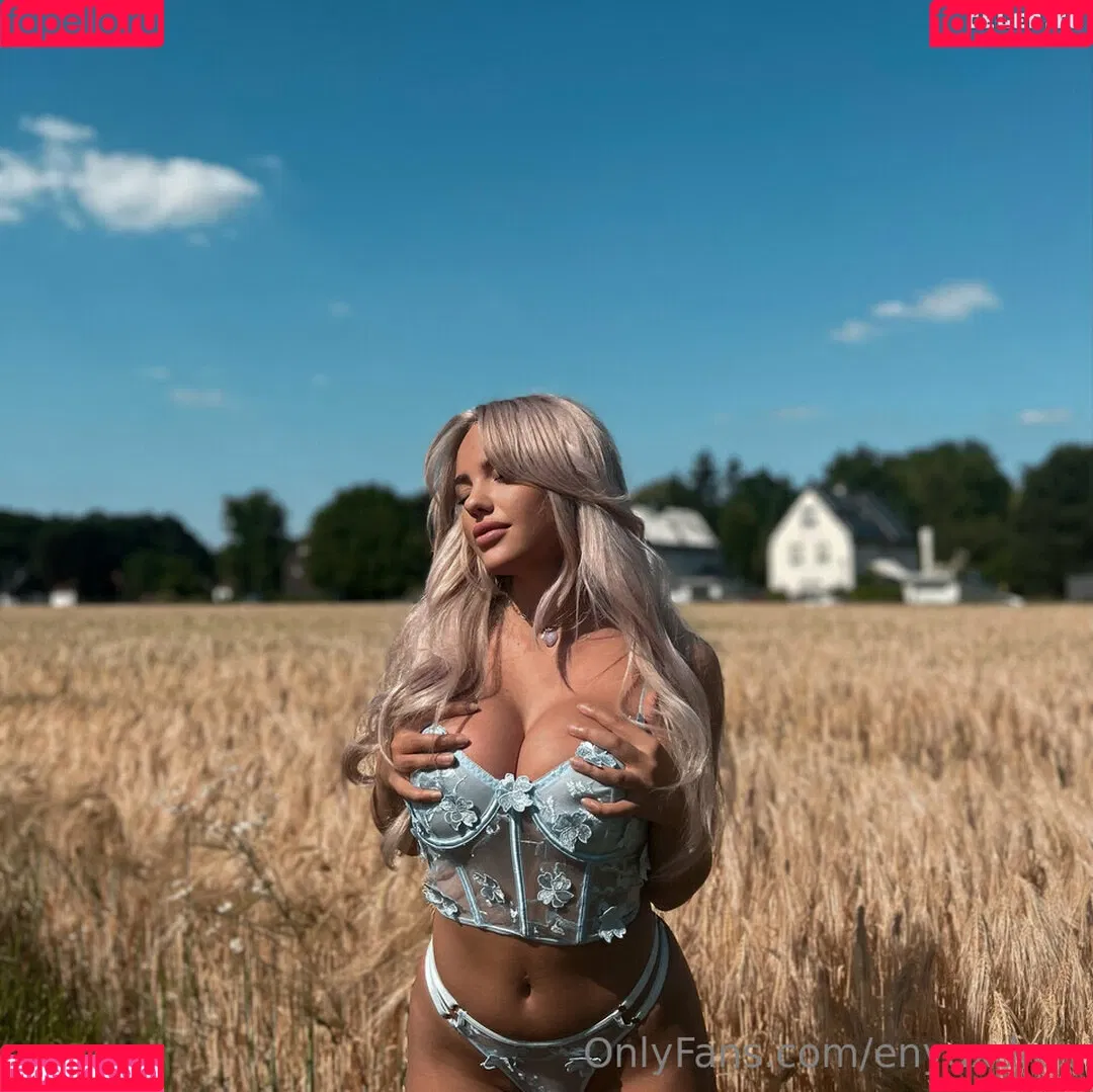 Enyadres Onlyfans Photo Gallery 
