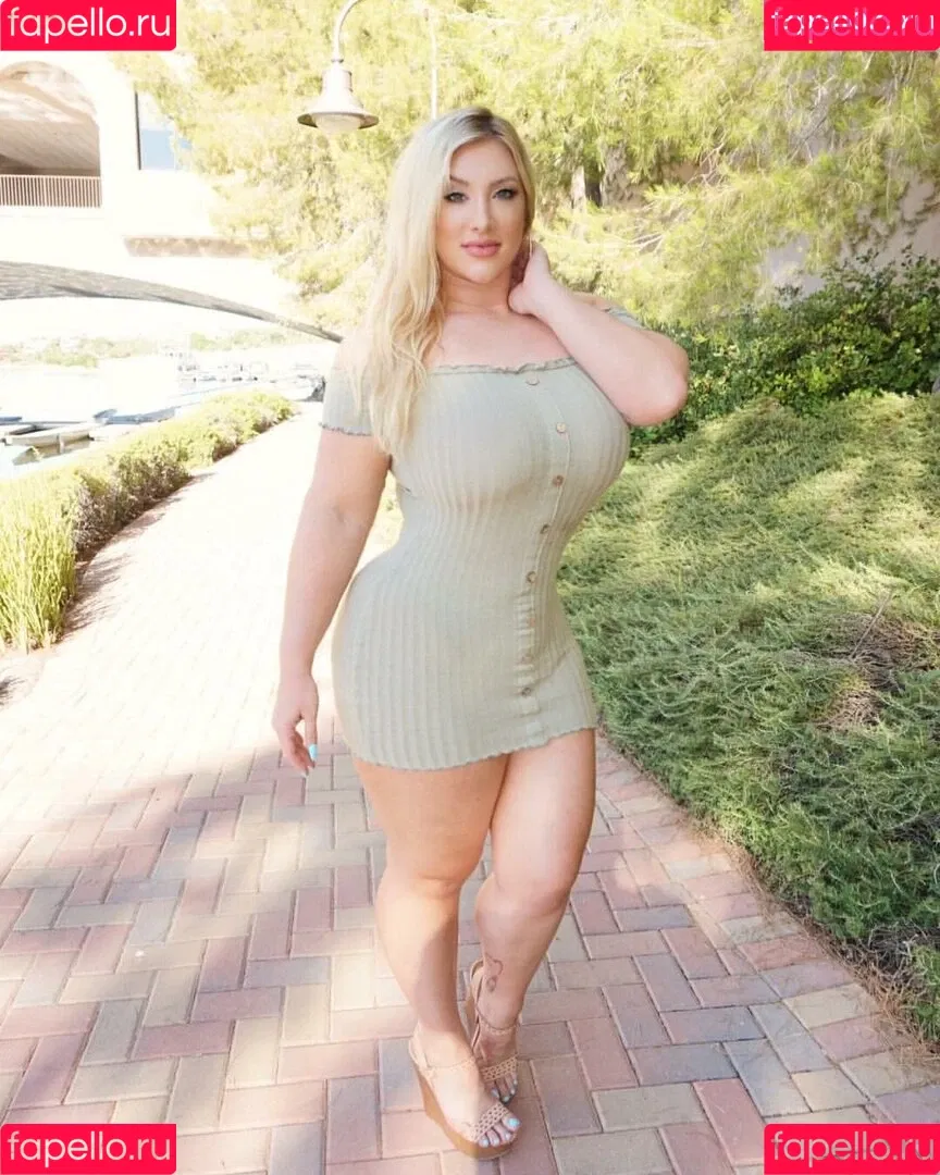 Taya Christian Onlyfans Photo Gallery 