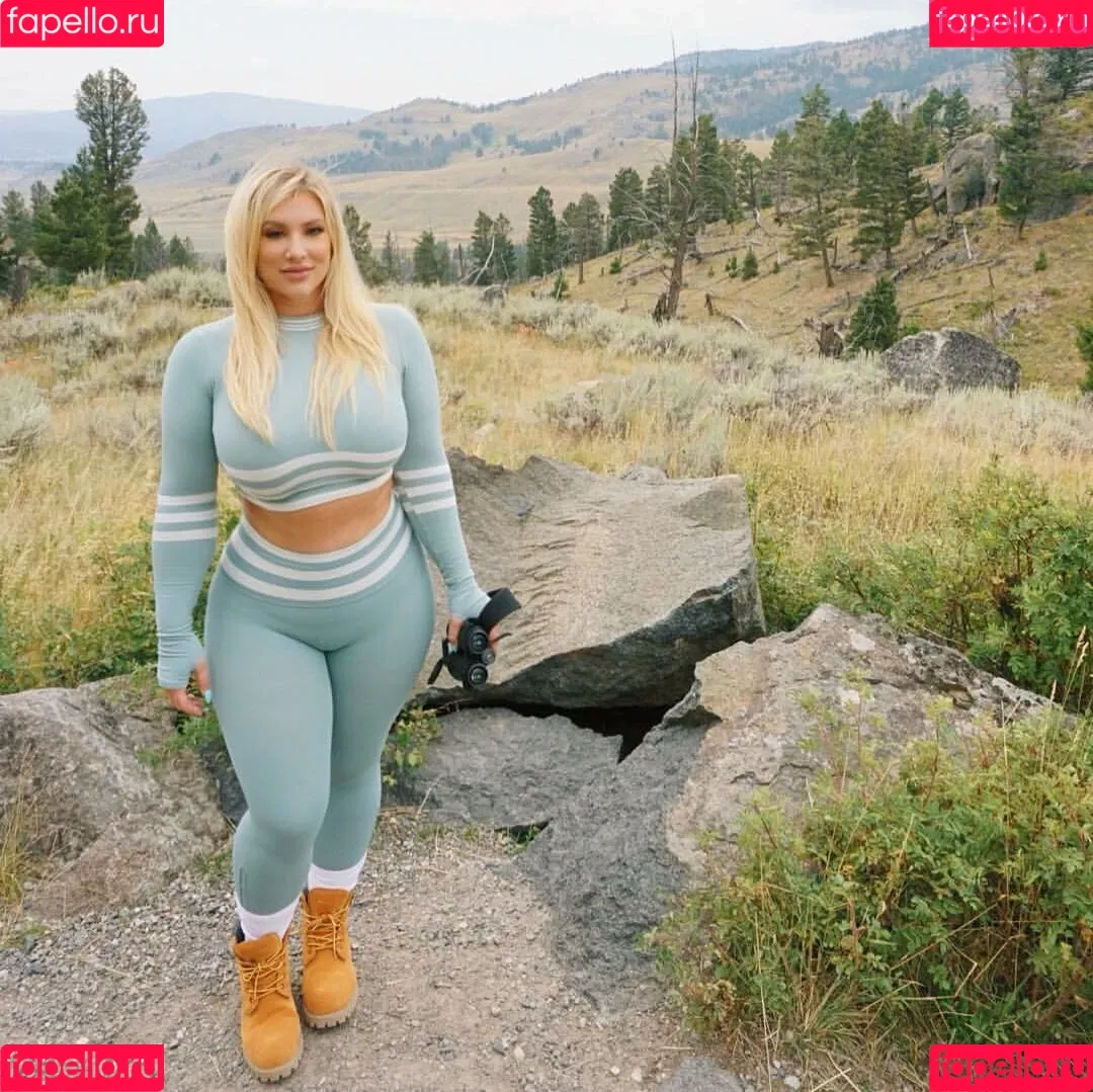 Taya Christian Onlyfans Photo Gallery 