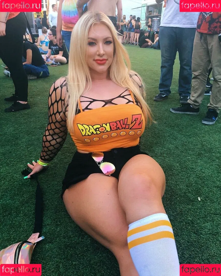 Taya Christian Onlyfans Photo Gallery 