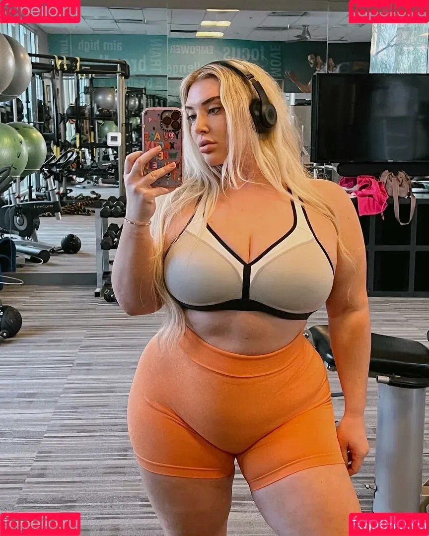 Taya Christian Onlyfans Photo Gallery 