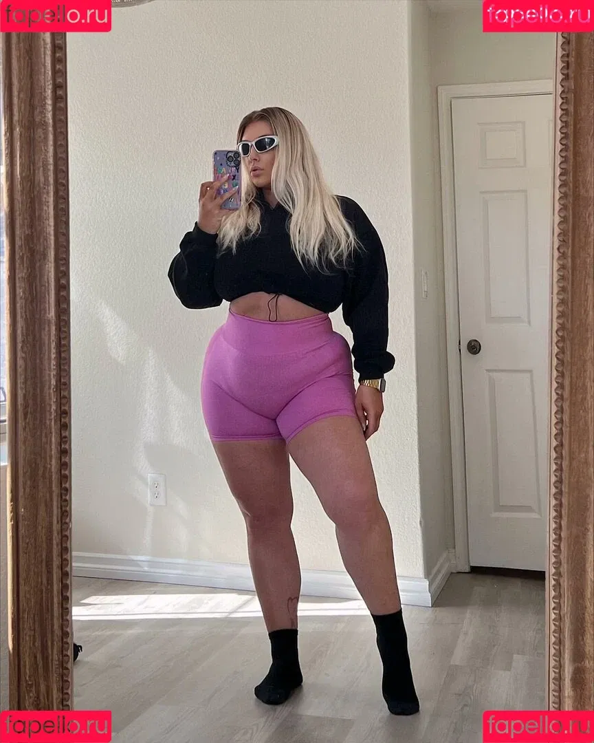 Taya Christian Onlyfans Photo Gallery 