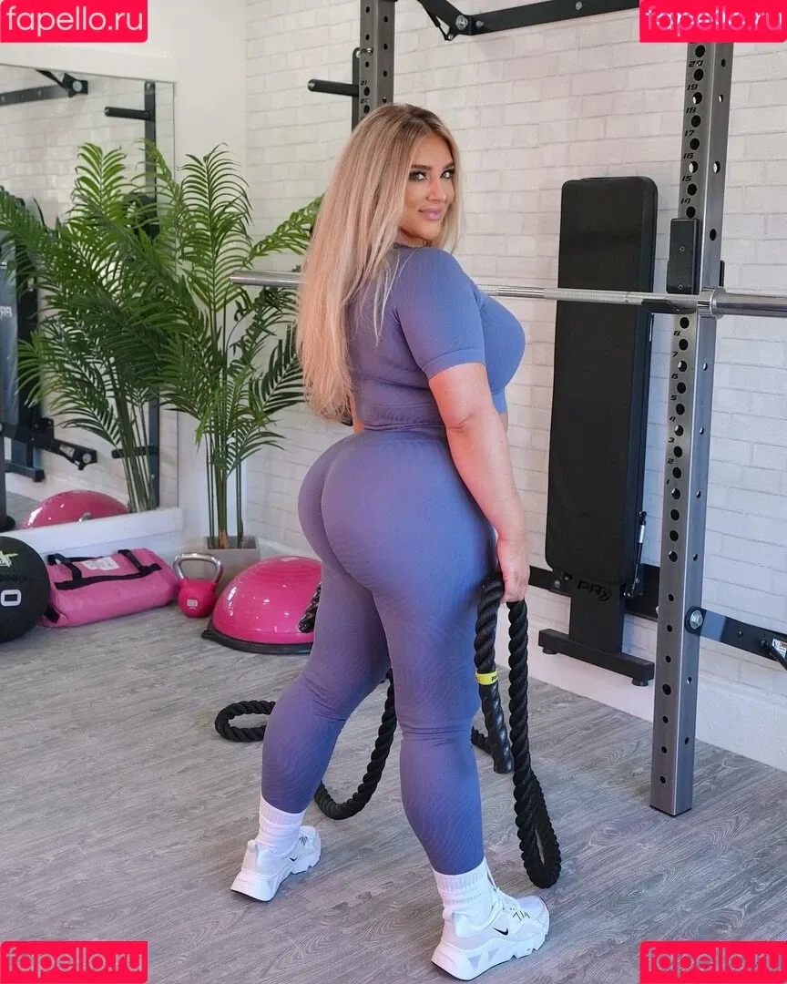 Taya Christian Onlyfans Photo Gallery 