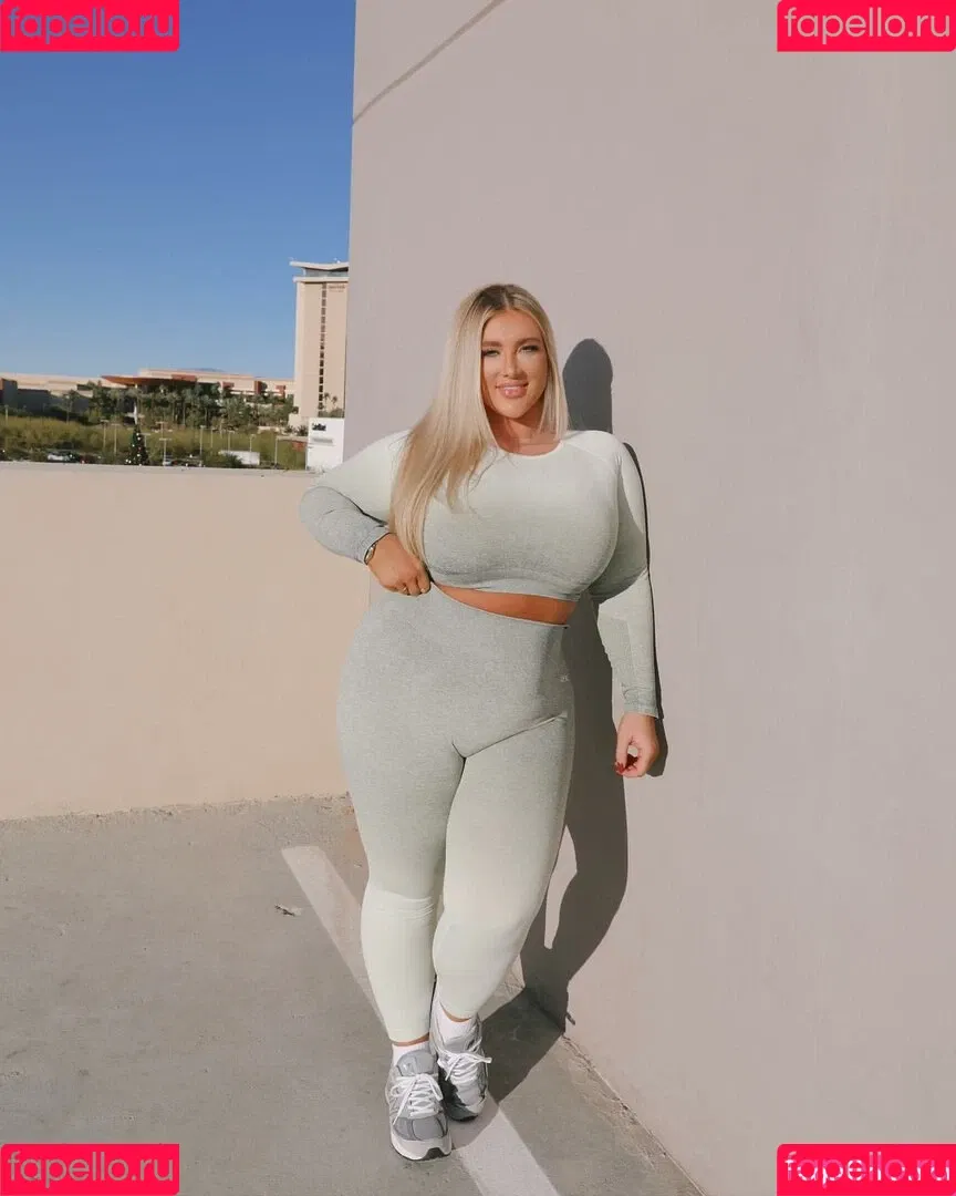 Taya Christian Onlyfans Photo Gallery 