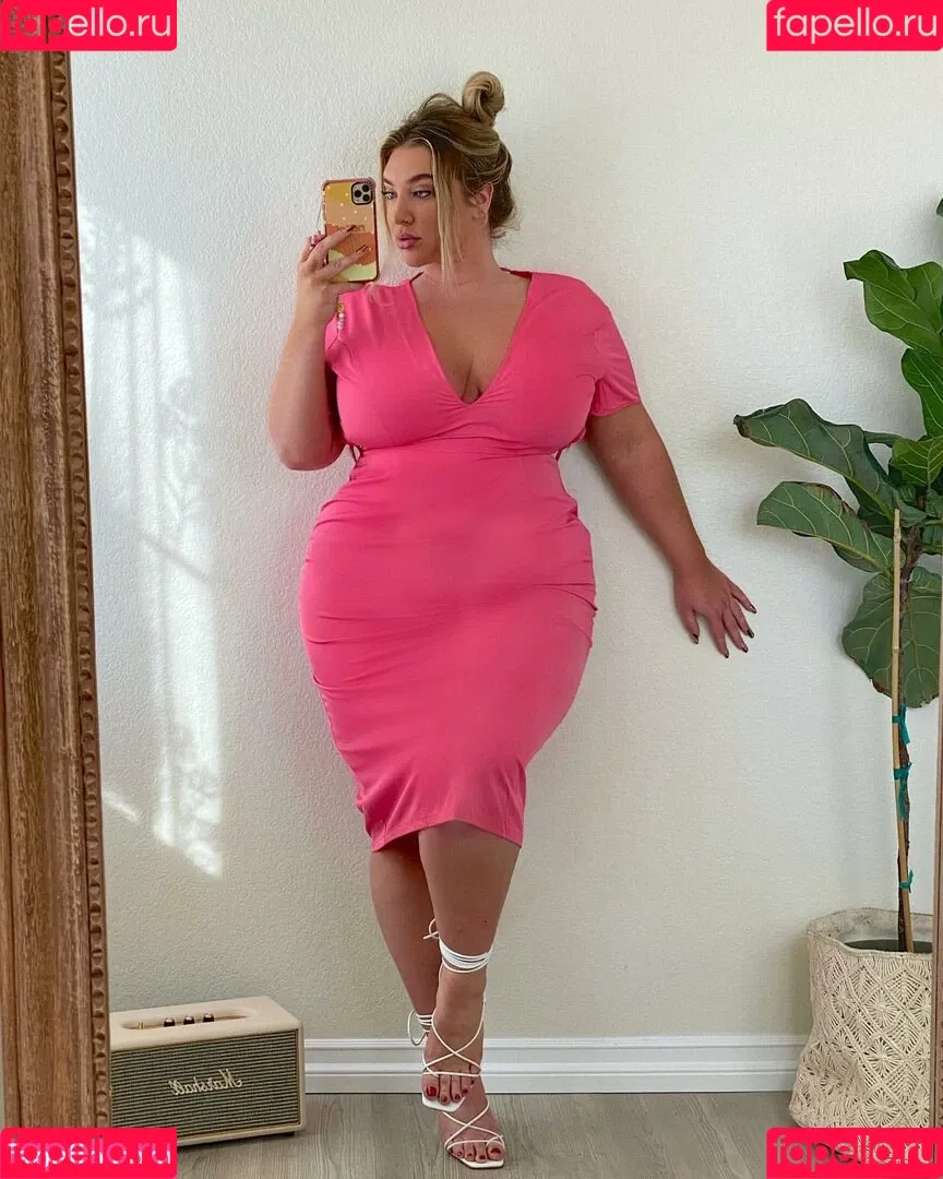 Taya Christian Onlyfans Photo Gallery 