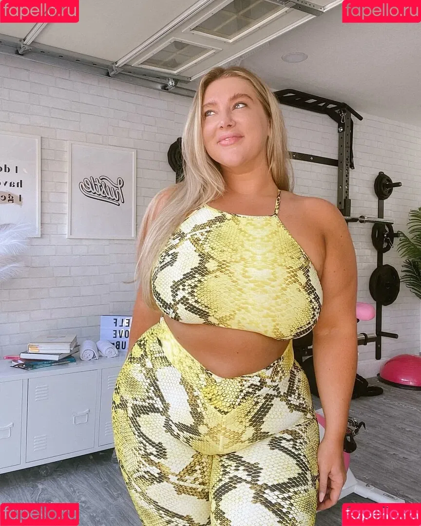Taya Christian Onlyfans Photo Gallery 