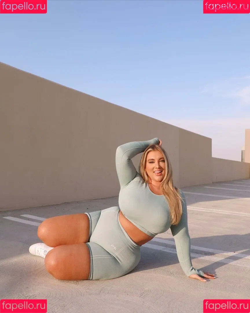 Taya Christian Onlyfans Photo Gallery 