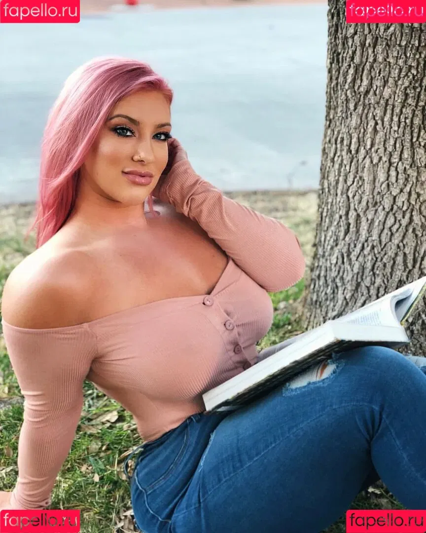 Taya Christian Onlyfans Photo Gallery 
