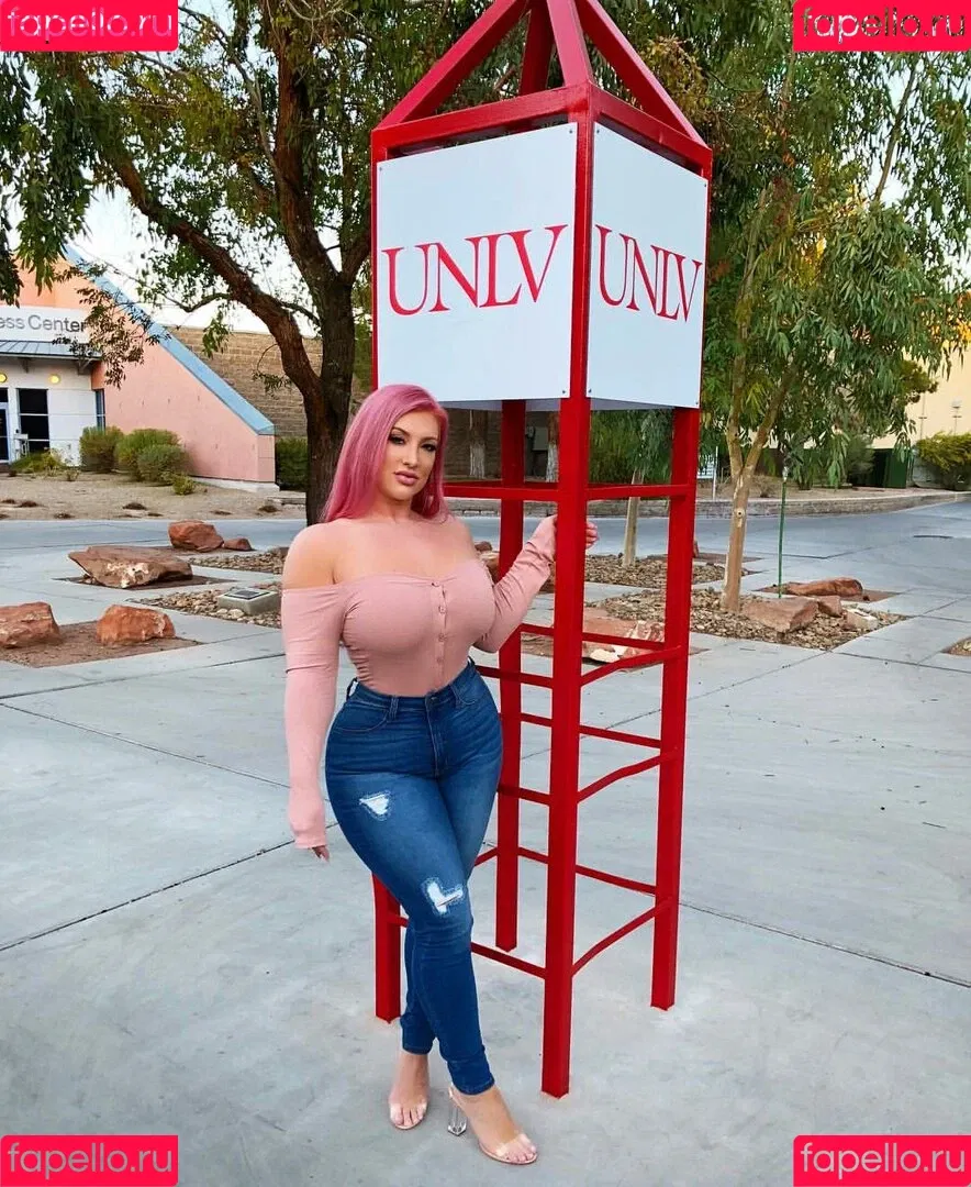Taya Christian Onlyfans Photo Gallery 
