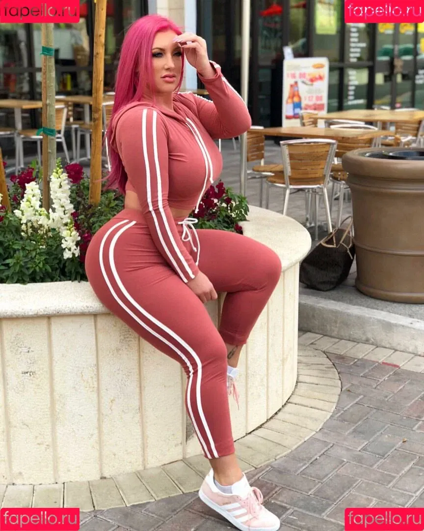 Taya Christian Onlyfans Photo Gallery 