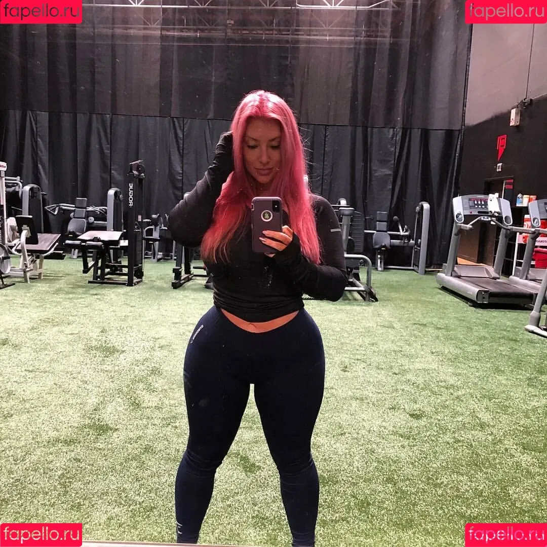 Taya Christian Onlyfans Photo Gallery 