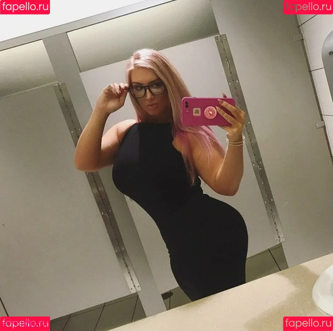 Taya Christian Onlyfans Photo Gallery 