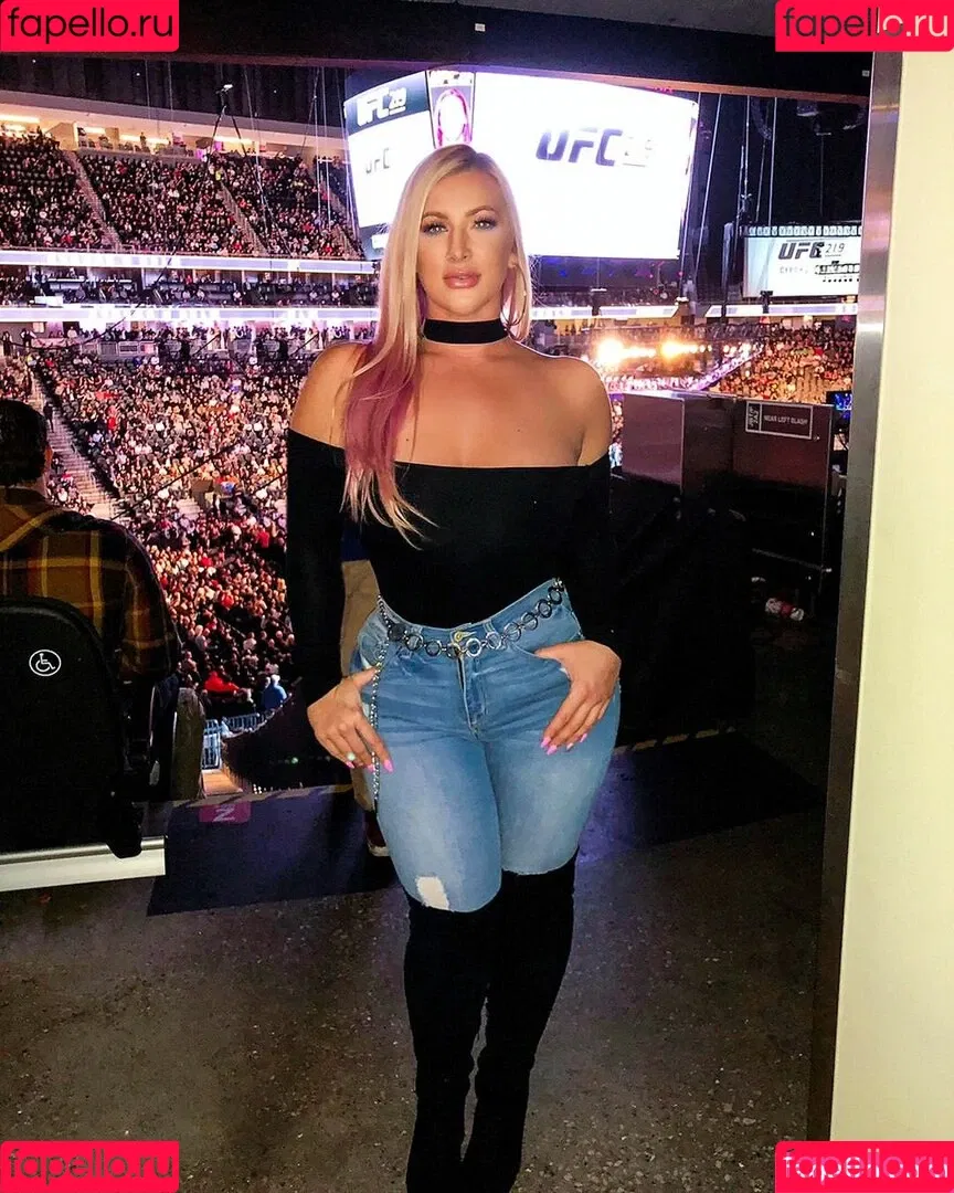 Taya Christian Onlyfans Photo Gallery 