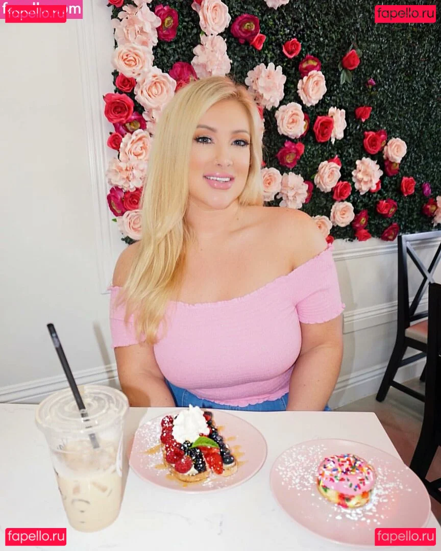 Taya Christian Onlyfans Photo Gallery 